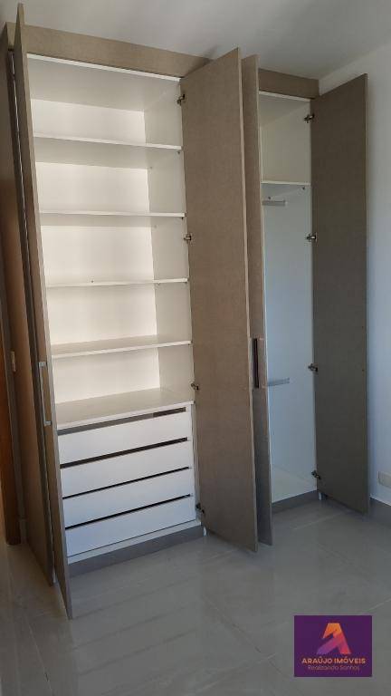 Apartamento à venda com 3 quartos, 118m² - Foto 5