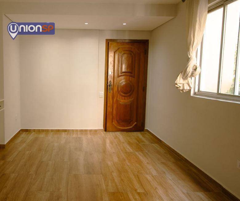 Apartamento à venda com 3 quartos, 100m² - Foto 2