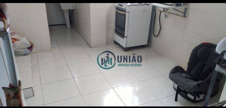 Apartamento à venda com 2 quartos, 70m² - Foto 7