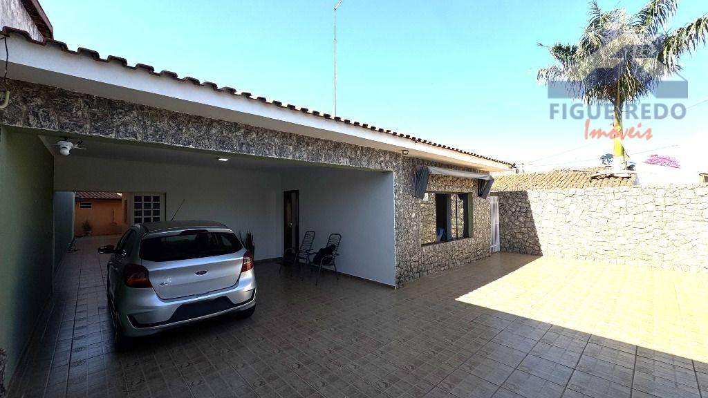 Casa, 3 quartos, 148 m² - Foto 1