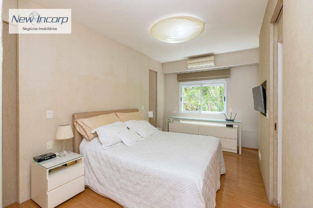 Apartamento à venda com 3 quartos, 213m² - Foto 30