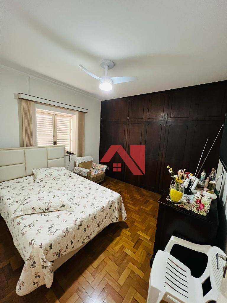 Casa à venda com 5 quartos, 197m² - Foto 10