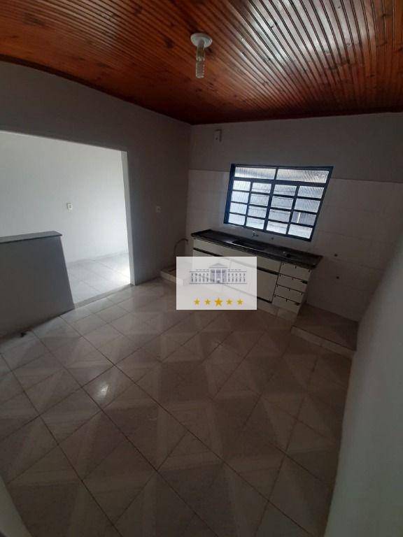 Casa à venda com 2 quartos, 129m² - Foto 7