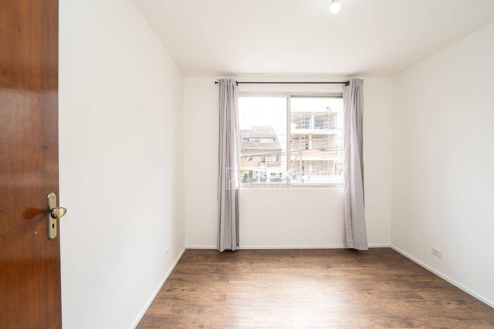 Apartamento para alugar com 3 quartos, 102m² - Foto 18