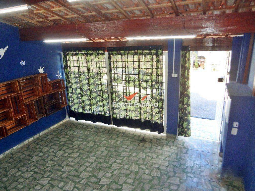 Casa à venda com 3 quartos, 120m² - Foto 1