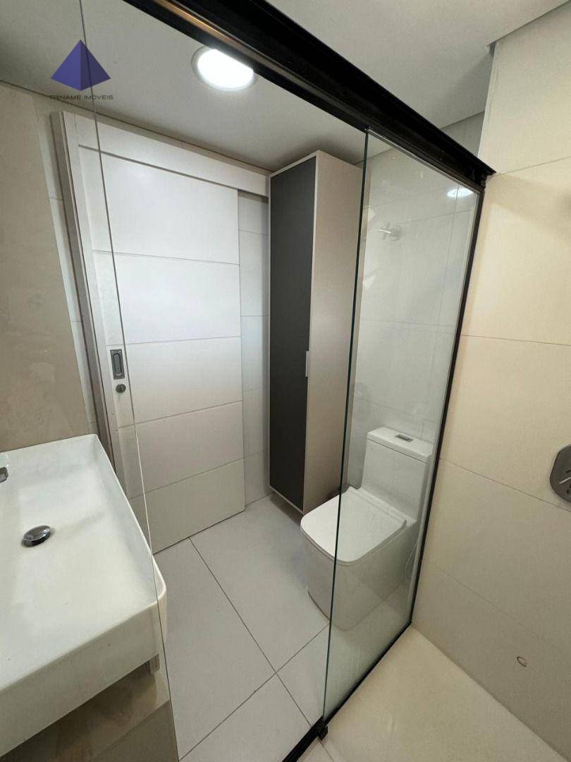 Apartamento para alugar com 3 quartos, 145m² - Foto 30