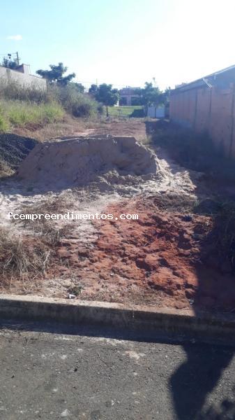 Terreno à venda, 200m² - Foto 1