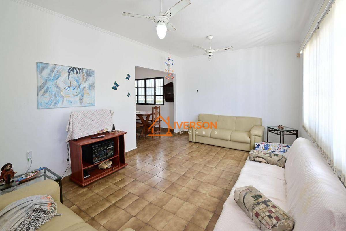 Casa à venda com 3 quartos, 187m² - Foto 3