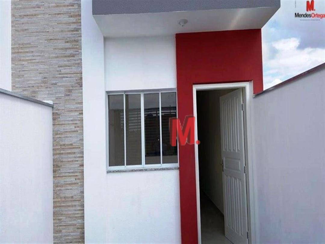 Casa à venda com 2 quartos, 51m² - Foto 2