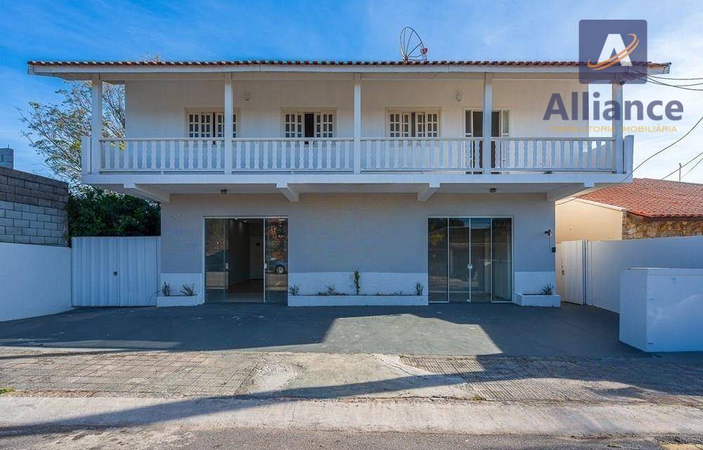 Casa, 4 quartos, 227 m² - Foto 2