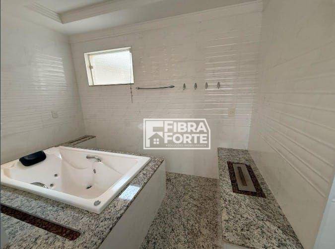 Casa à venda com 3 quartos, 311m² - Foto 16