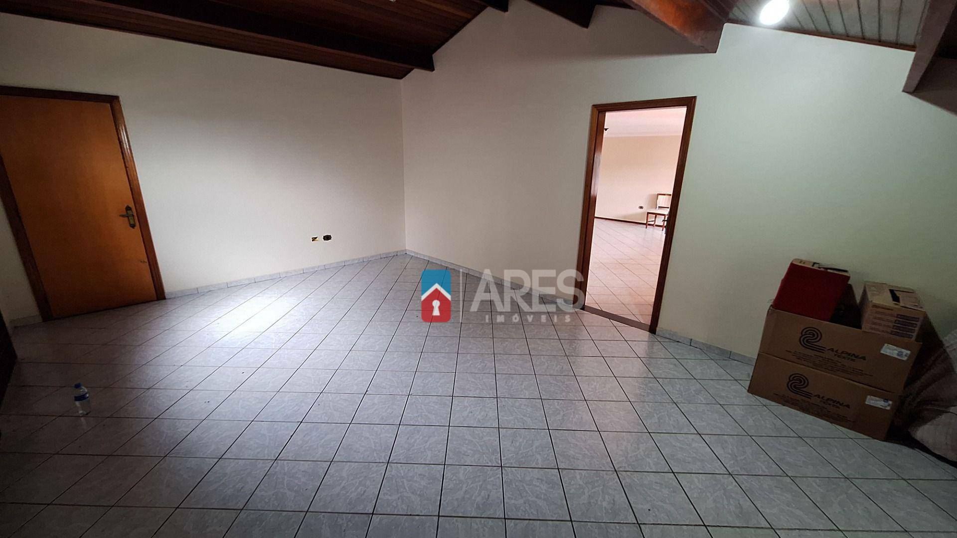 Casa à venda com 3 quartos, 600m² - Foto 27