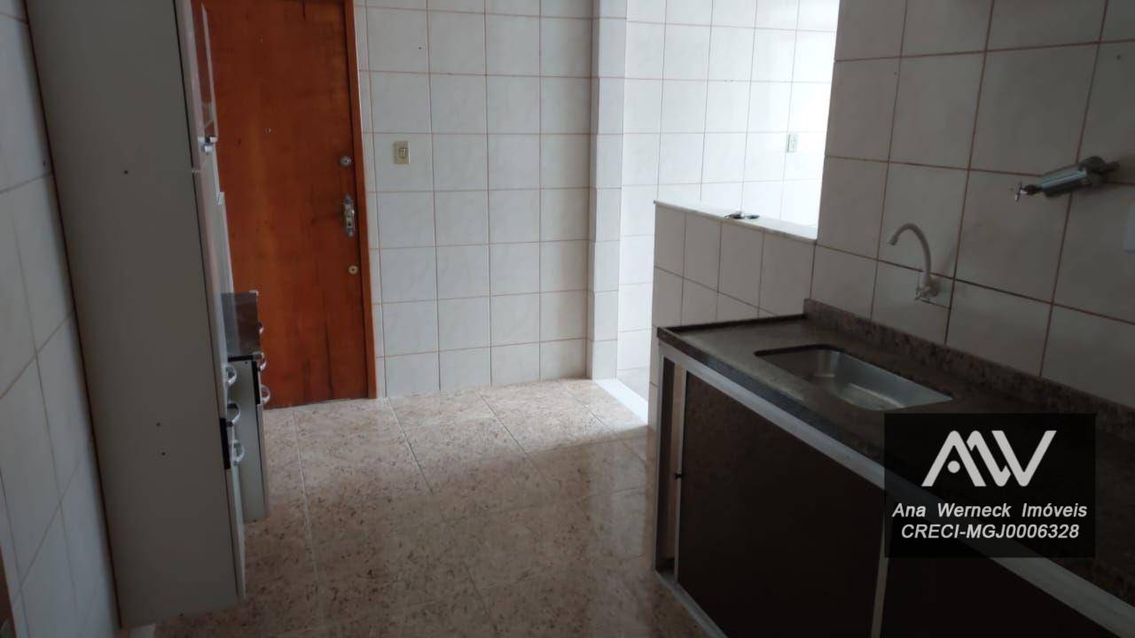 Apartamento para alugar com 3 quartos, 120m² - Foto 16