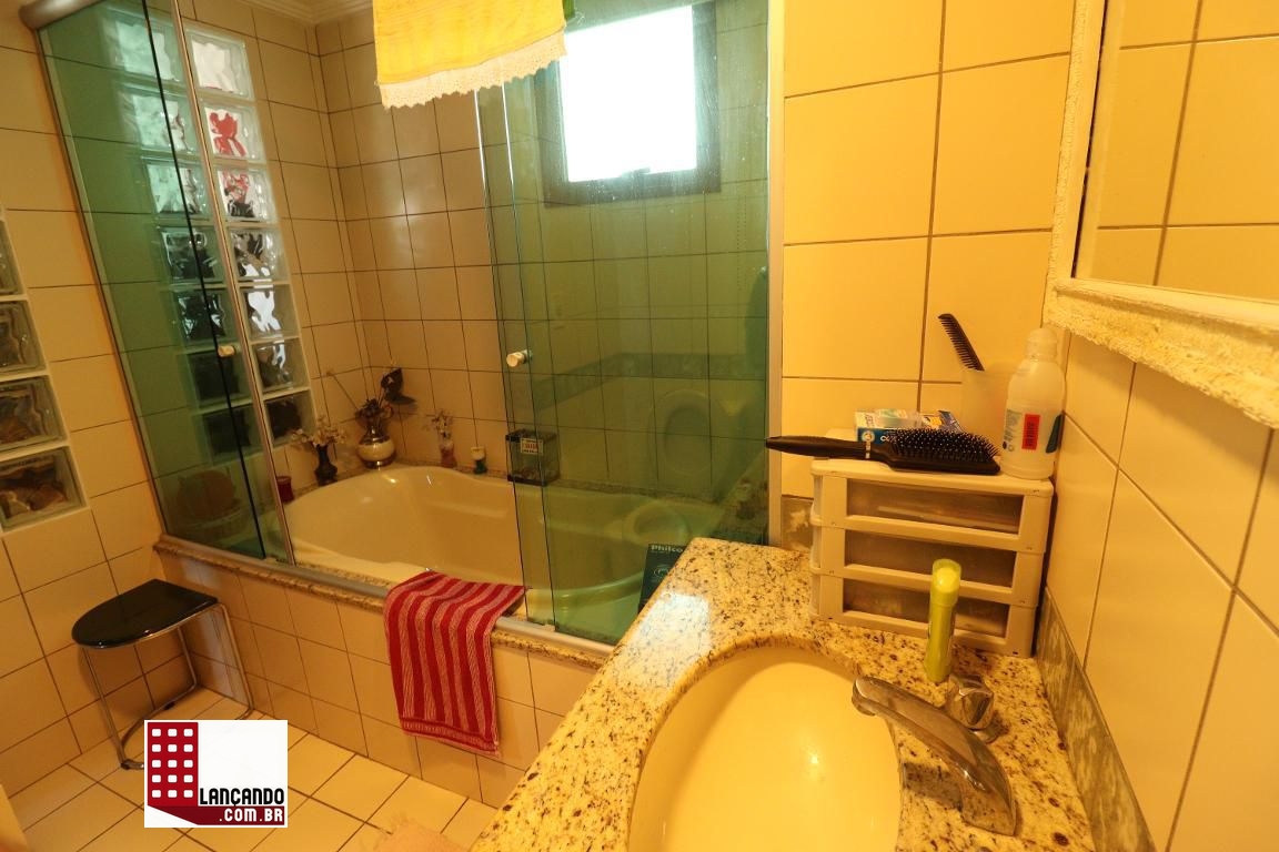 Apartamento à venda com 3 quartos, 105m² - Foto 18