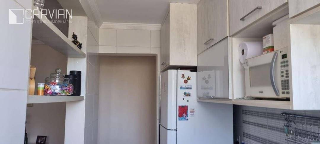 Apartamento à venda com 3 quartos, 63m² - Foto 3