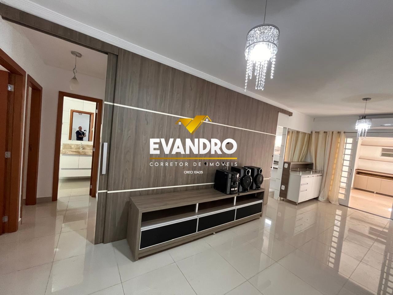 Casa de Condomínio à venda com 3 quartos, 198m² - Foto 4