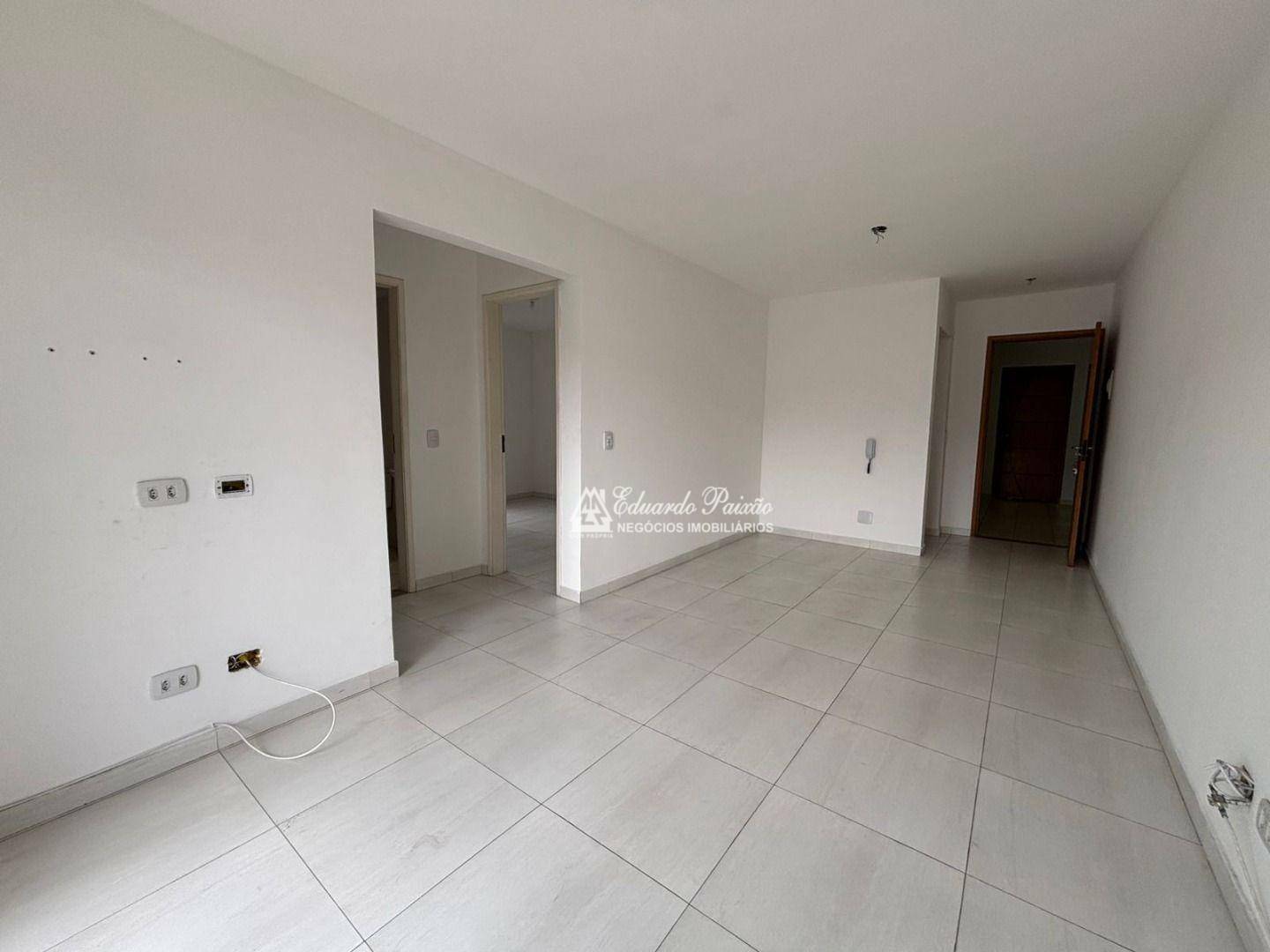 Apartamento para alugar com 2 quartos, 62m² - Foto 4