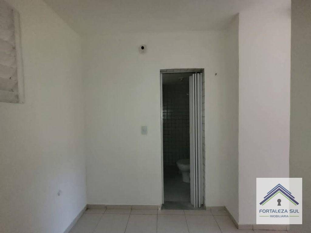 Apartamento à venda com 2 quartos, 70m² - Foto 13