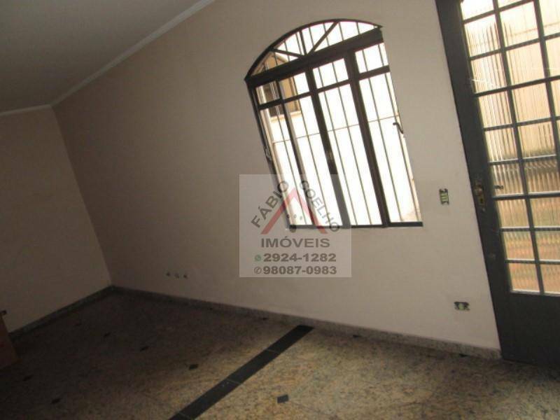 Casa à venda com 4 quartos, 218m² - Foto 26