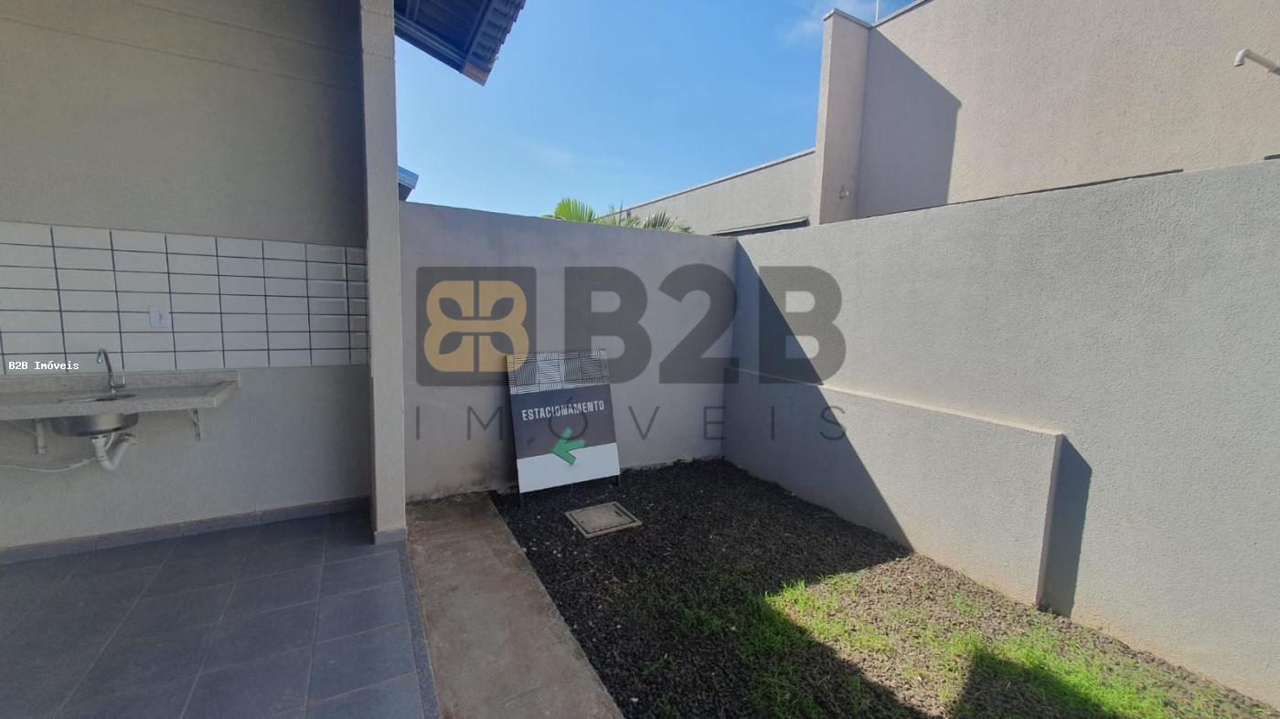 Casa à venda com 2 quartos, 61m² - Foto 16