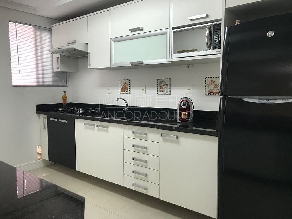 Apartamento à venda com 3 quartos, 123m² - Foto 17