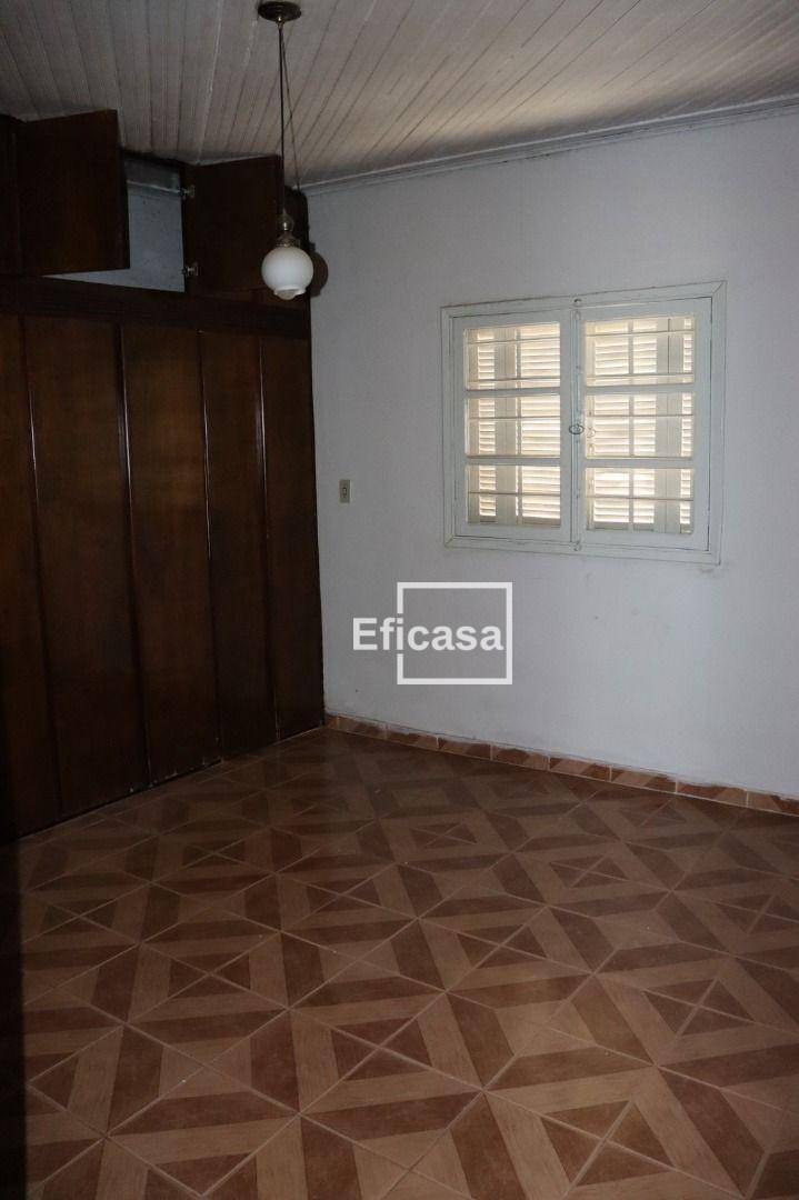 Casa à venda com 3 quartos, 220m² - Foto 17