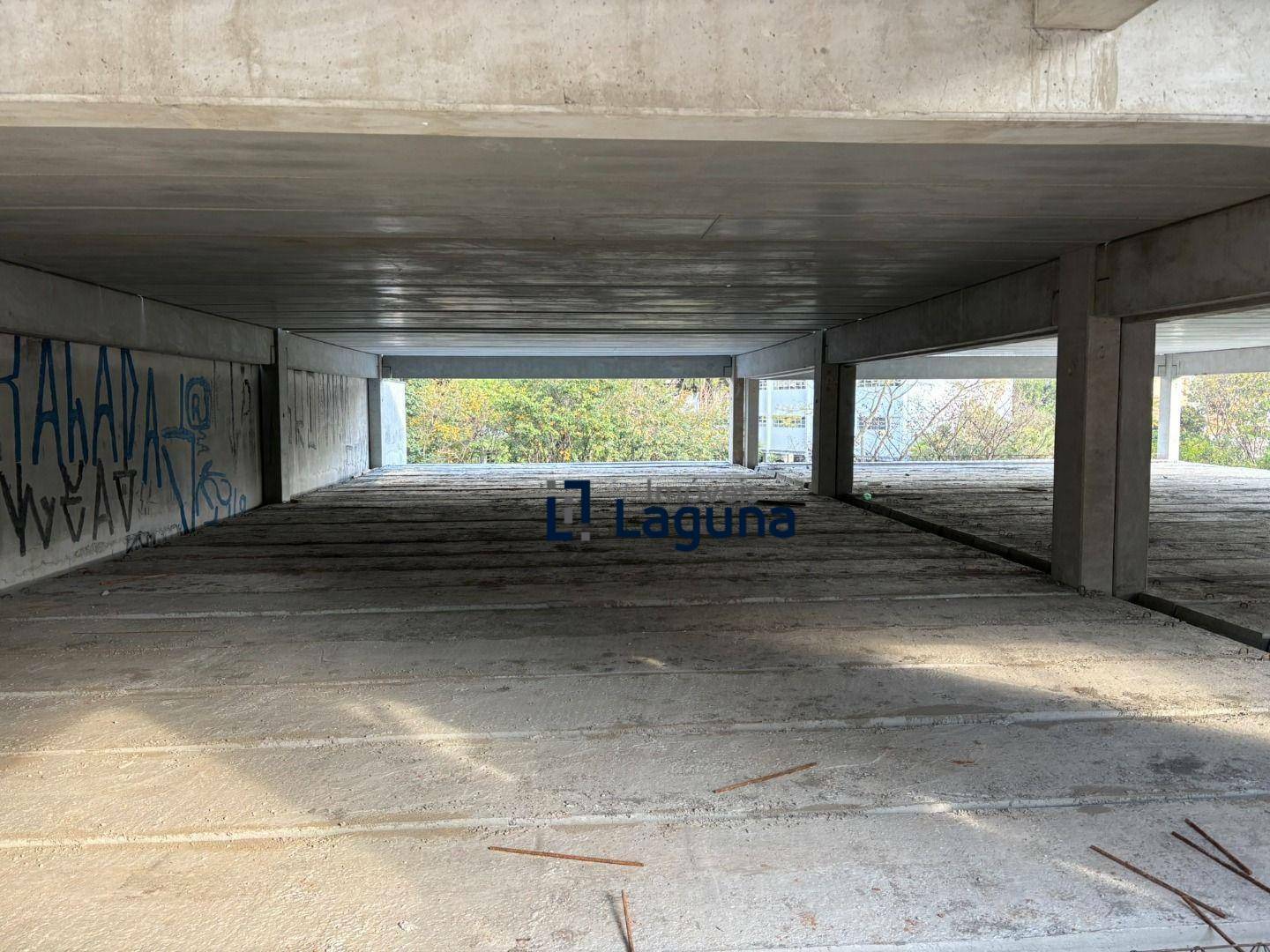 Prédio Inteiro para alugar, 1094m² - Foto 2