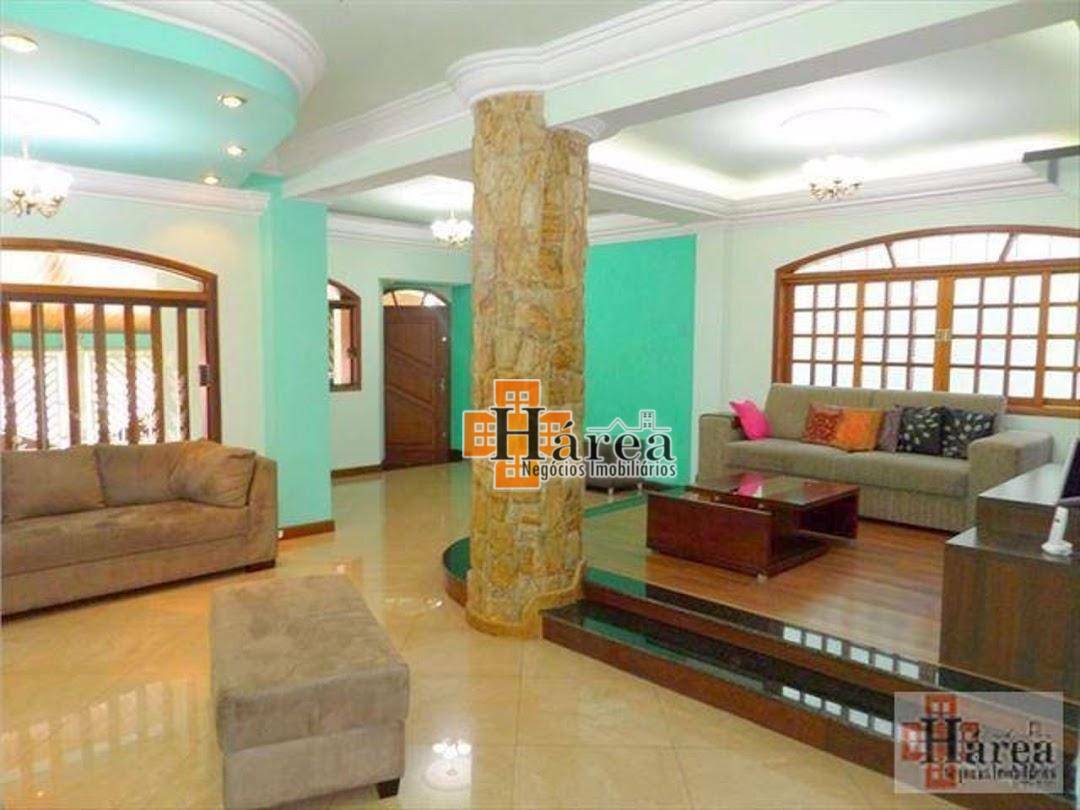 Sobrado à venda com 4 quartos, 670m² - Foto 1