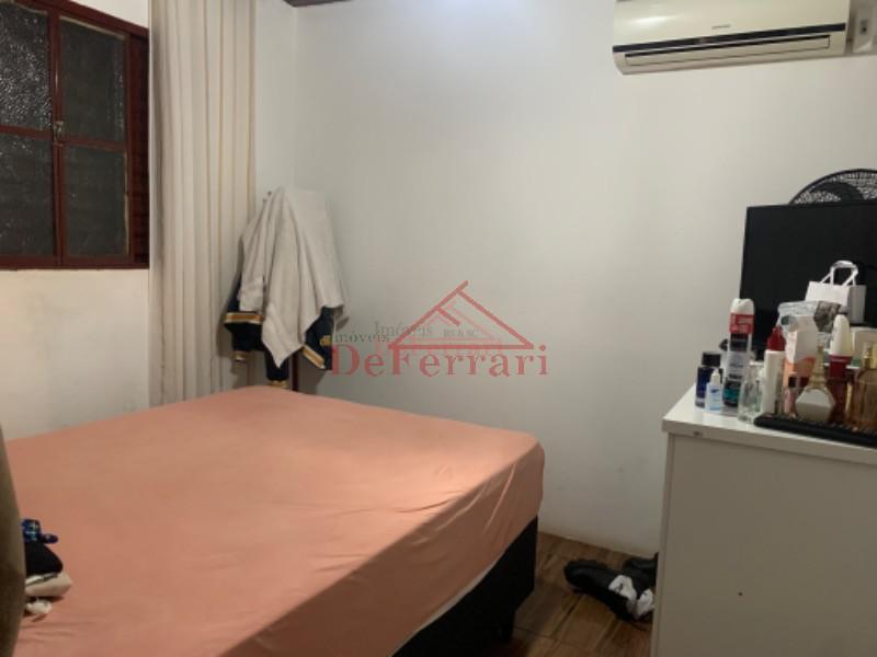 Casa à venda com 2 quartos, 300m² - Foto 10