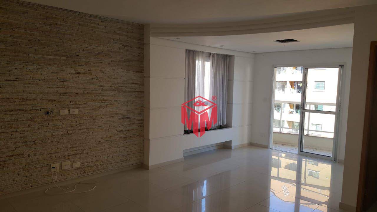 Apartamento à venda com 3 quartos, 130m² - Foto 1