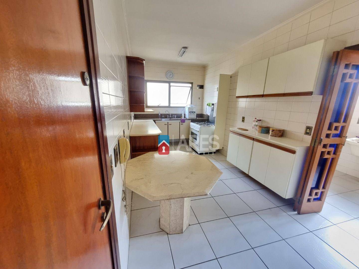 Apartamento à venda com 4 quartos, 319m² - Foto 5