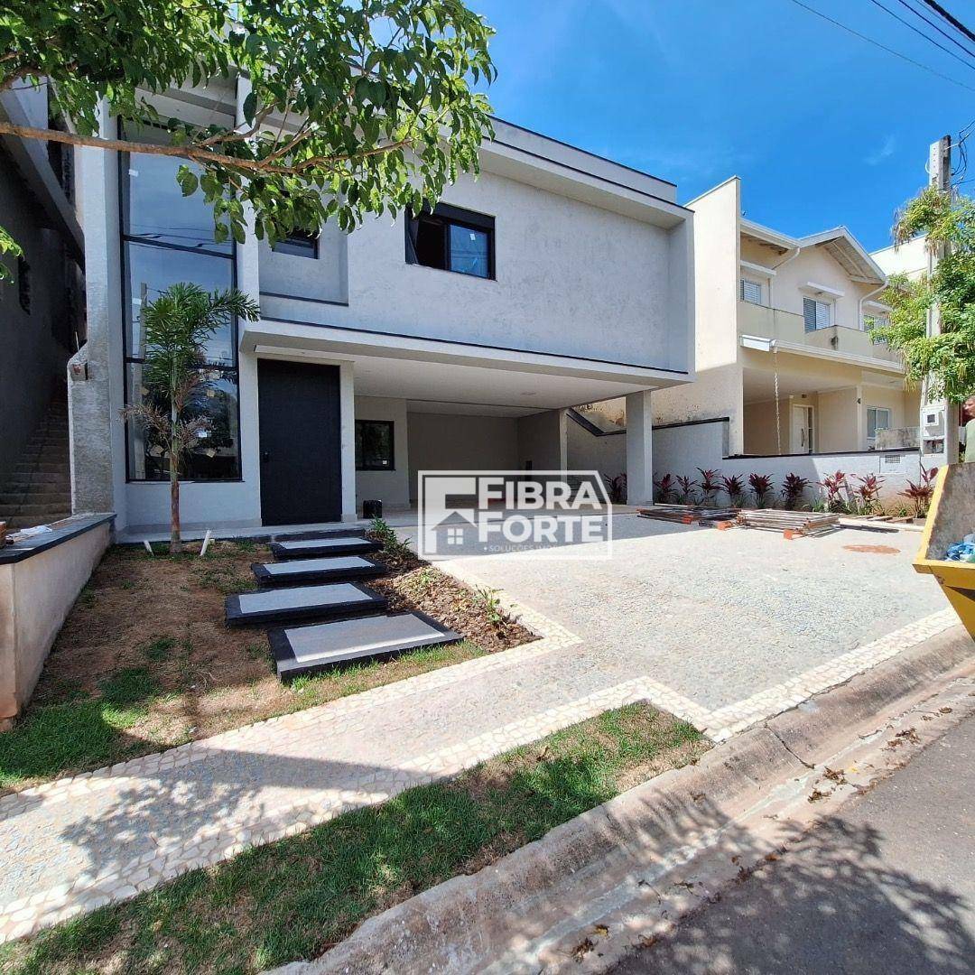 Casa de Condomínio à venda com 3 quartos, 260m² - Foto 1