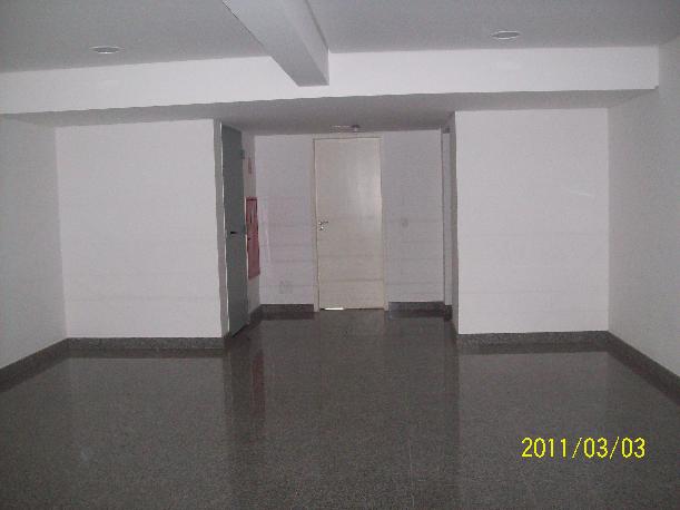 Apartamento à venda com 3 quartos, 69m² - Foto 2