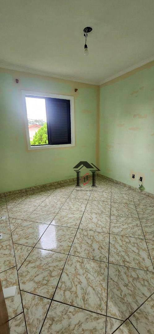 Apartamento para alugar com 3 quartos, 99m² - Foto 11