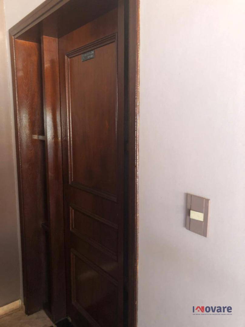 Casa à venda com 3 quartos, 180m² - Foto 26