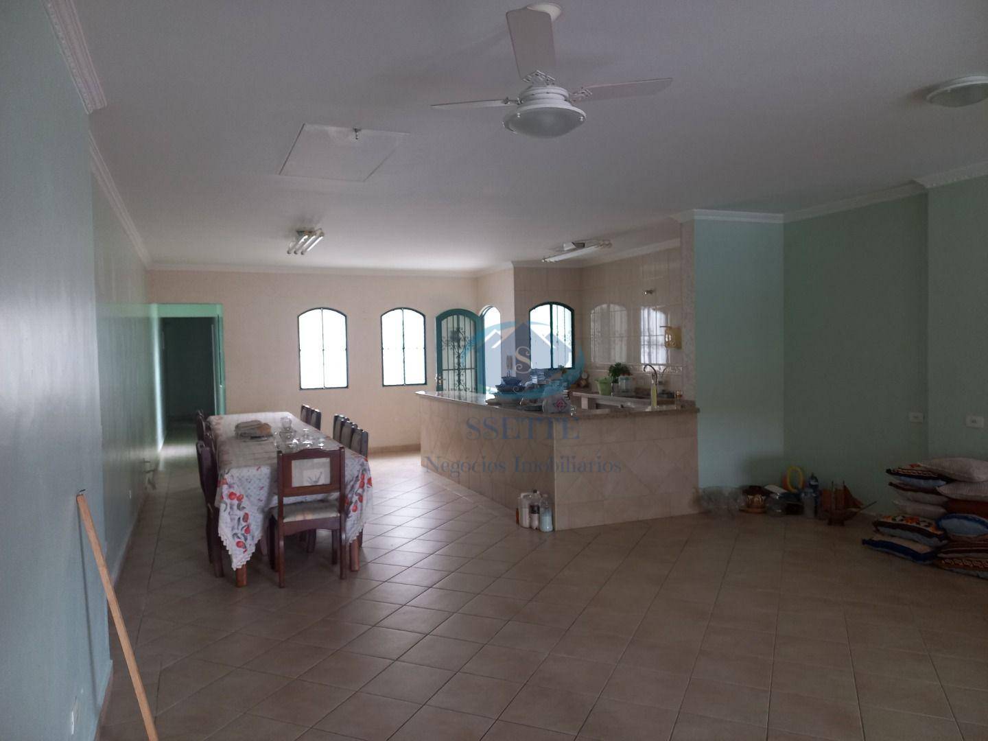 Casa à venda com 5 quartos, 198m² - Foto 30