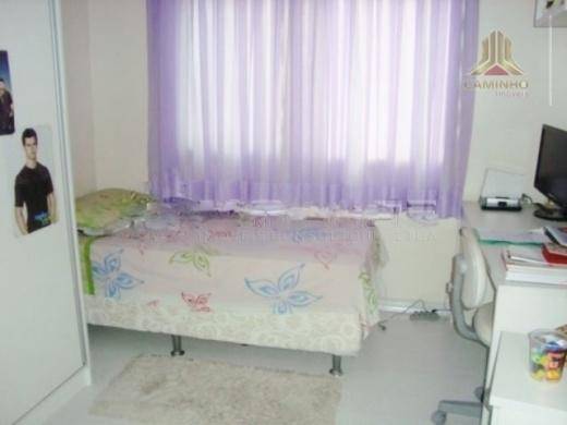 Apartamento à venda com 3 quartos, 96m² - Foto 4