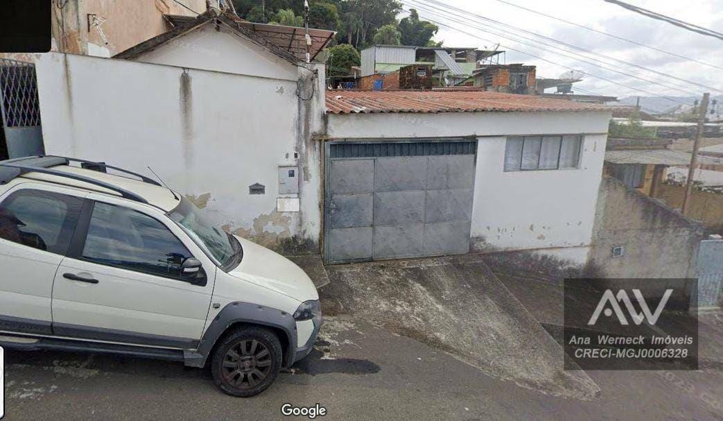 Casa à venda com 2 quartos, 100m² - Foto 1