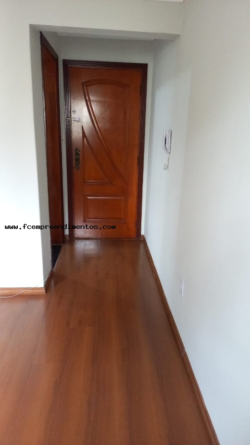 Apartamento, 3 quartos, 72 m² - Foto 2