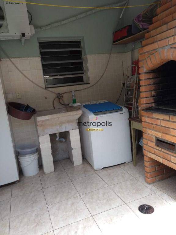 Casa à venda e aluguel com 3 quartos, 282m² - Foto 23