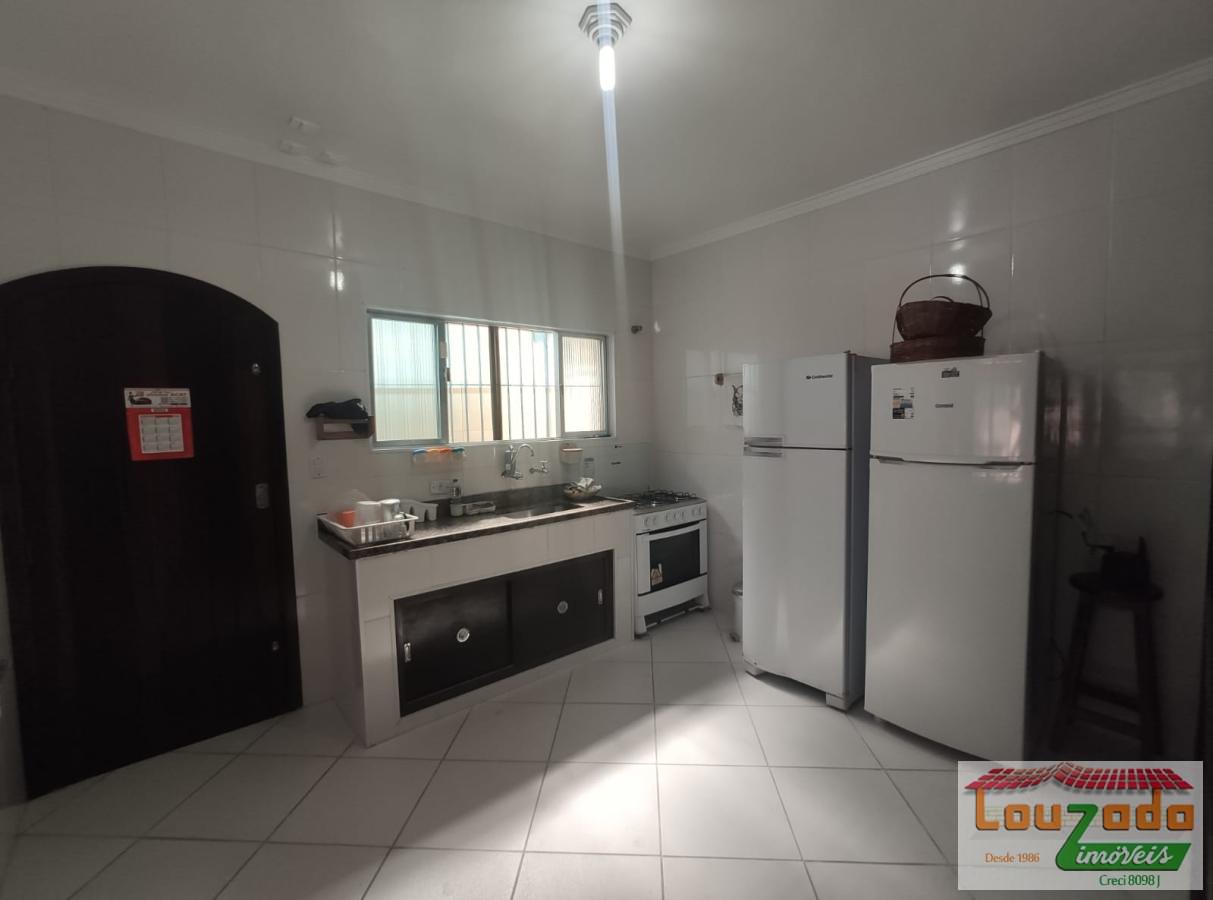 Casa à venda com 3 quartos, 294m² - Foto 10