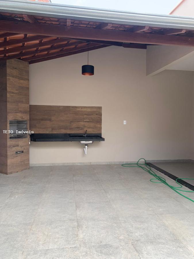 Casa à venda com 3 quartos, 210m² - Foto 19