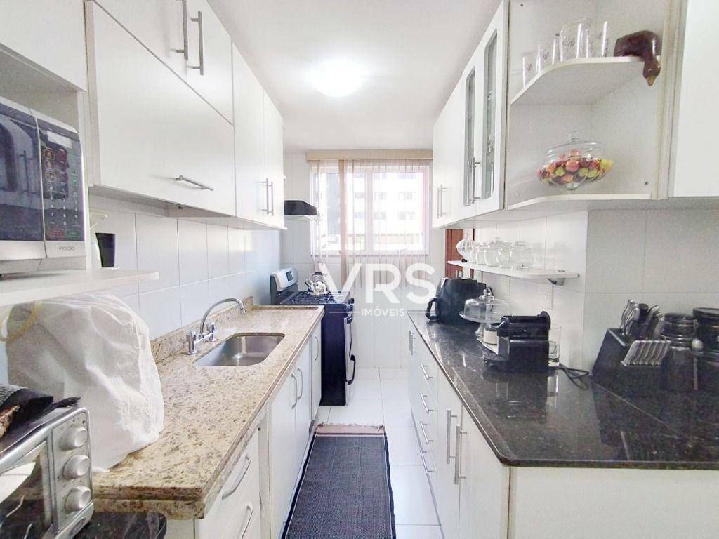 Apartamento à venda com 3 quartos, 142m² - Foto 8