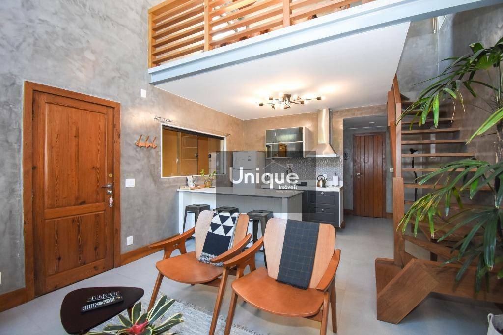 Casa à venda com 6 quartos, 256m² - Foto 42