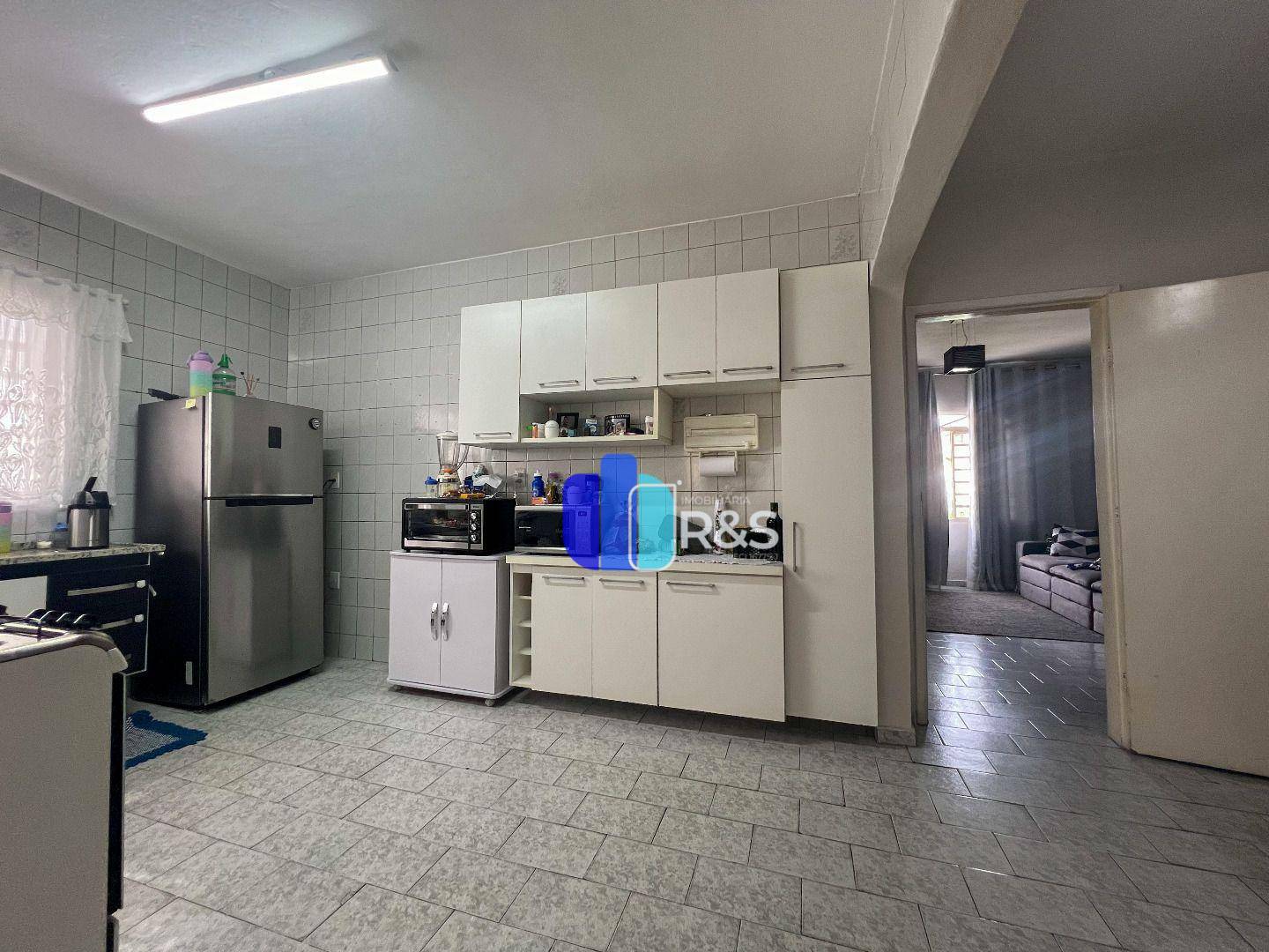 Casa à venda com 3 quartos, 141m² - Foto 4