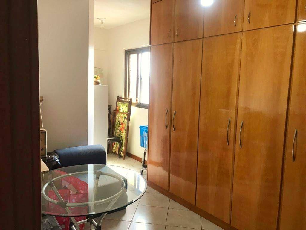 Apartamento à venda com 4 quartos, 140m² - Foto 12