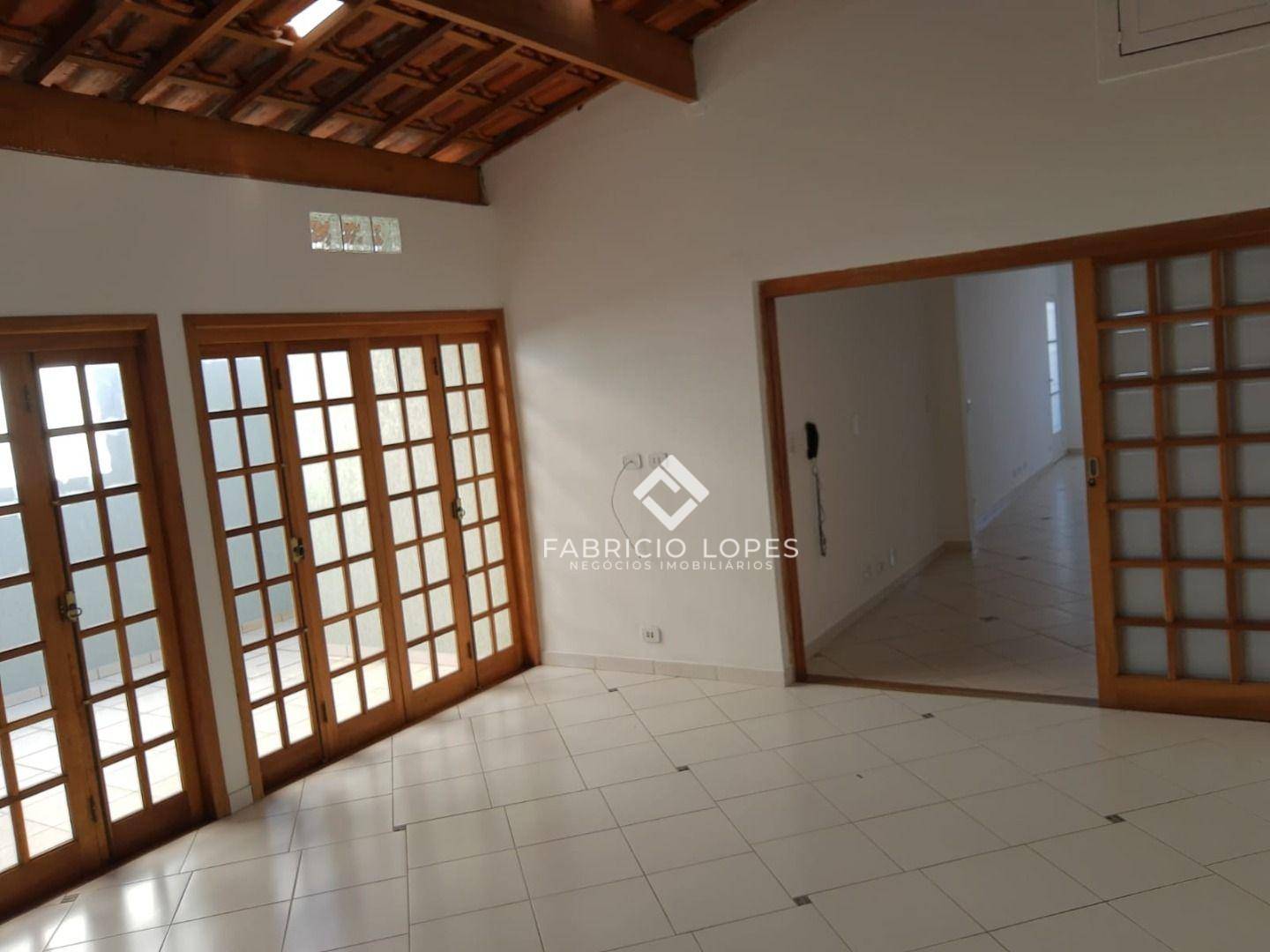 Casa à venda com 2 quartos, 104m² - Foto 4