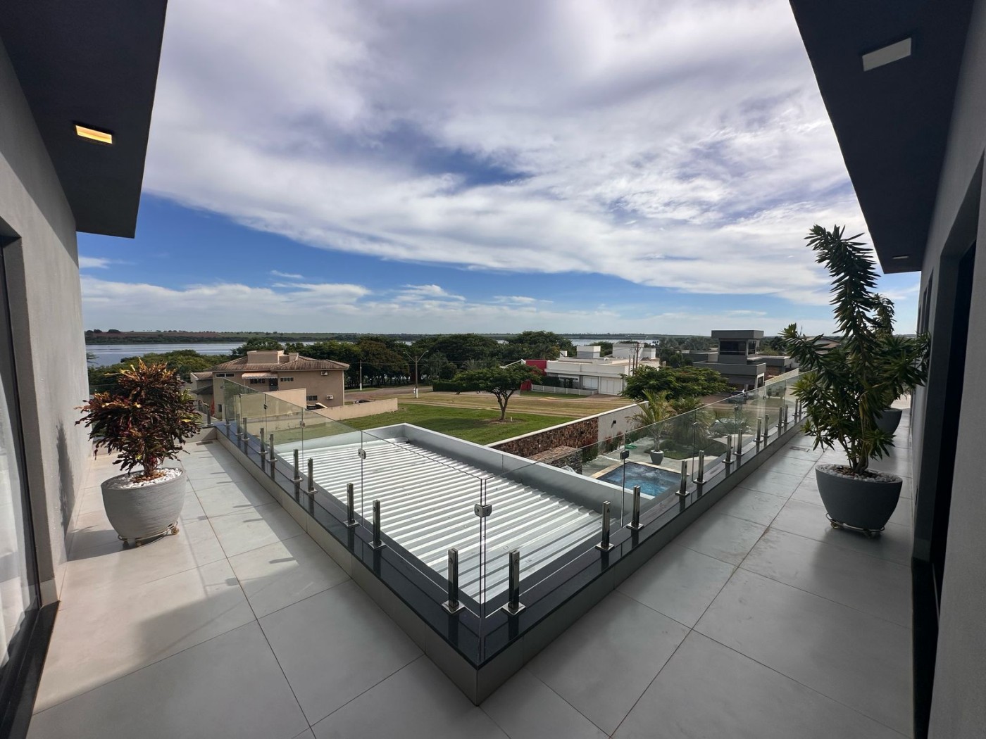 Casa à venda com 3 quartos, 335m² - Foto 27