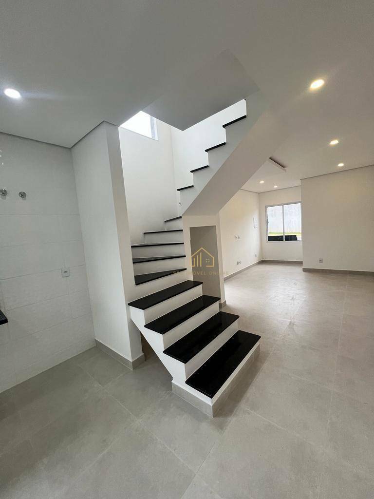 Sobrado à venda com 3 quartos, 96m² - Foto 3