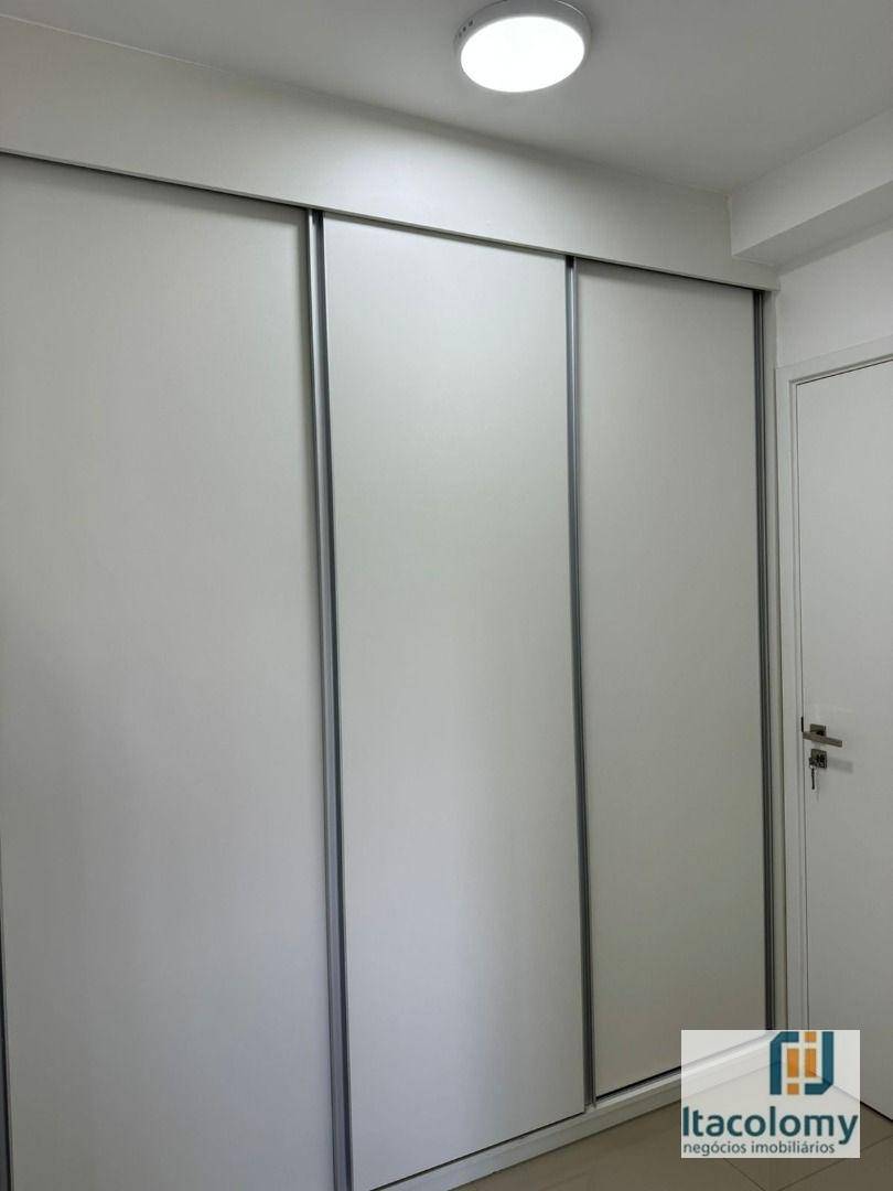 Apartamento para alugar com 3 quartos, 110m² - Foto 7